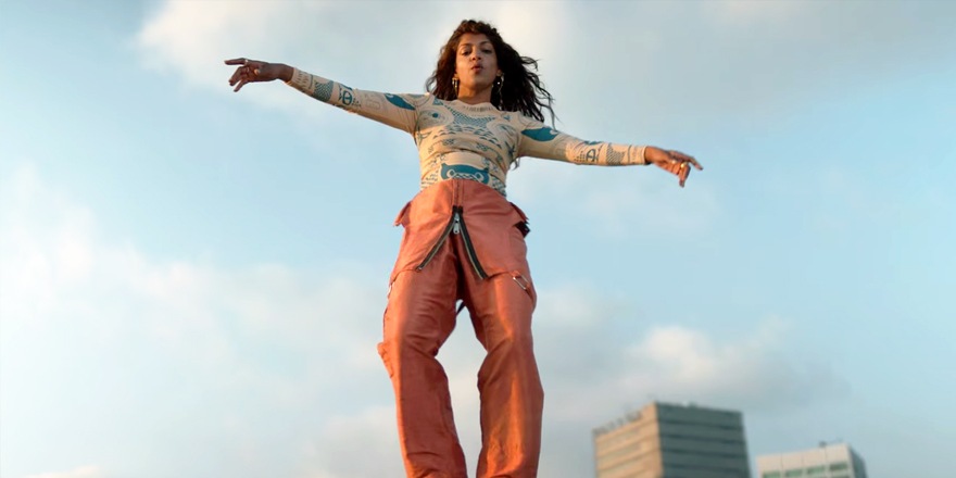 H&M appelle au recyclage avec M.I.A